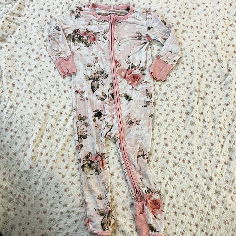 Posh peanut footie 12-18